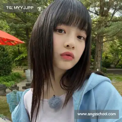 万桢翼